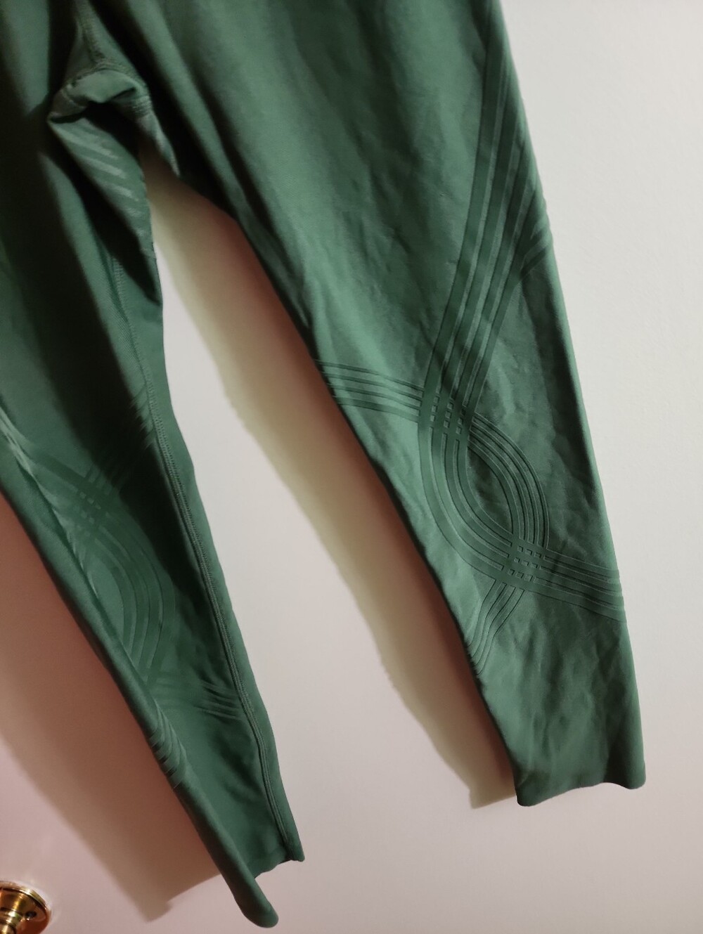 Fanka Body Sculpt Reversable Leggings- Color Green - Picture 4 of 8